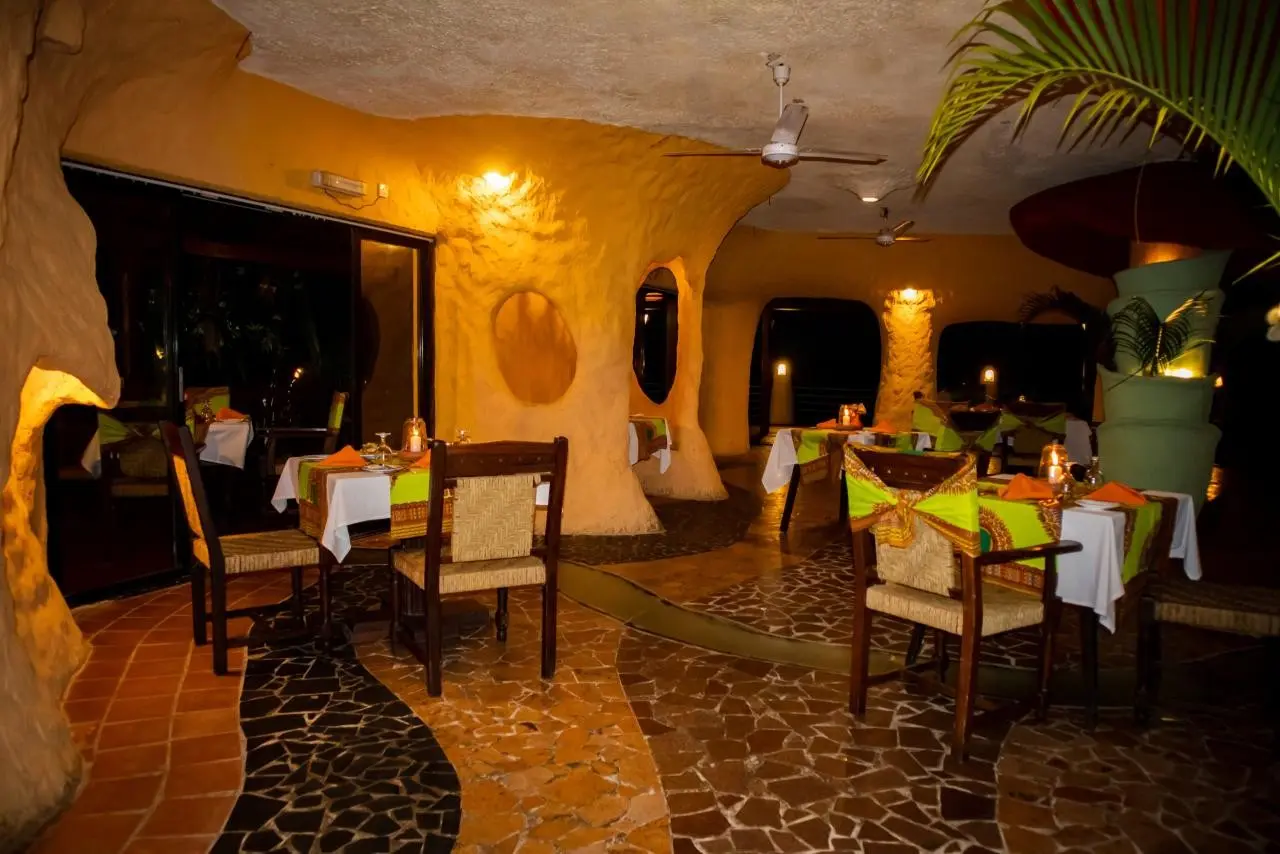 Bamburi Beach — BAMBURI BEACH