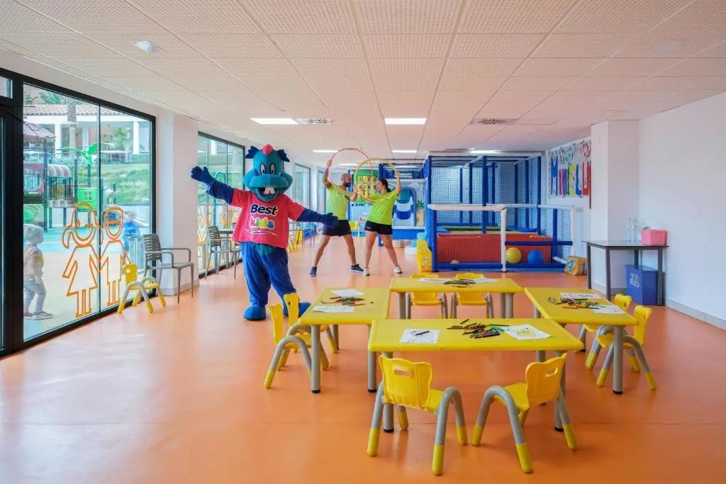 Best Costa Ballena — BEST COSTA BALLENA