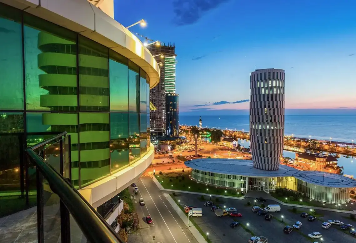 Widok z hotelu Best Western Premier Batumi