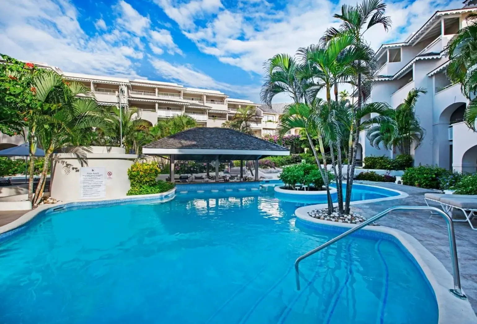 Basen w hotelu Bougainvillea Barbados