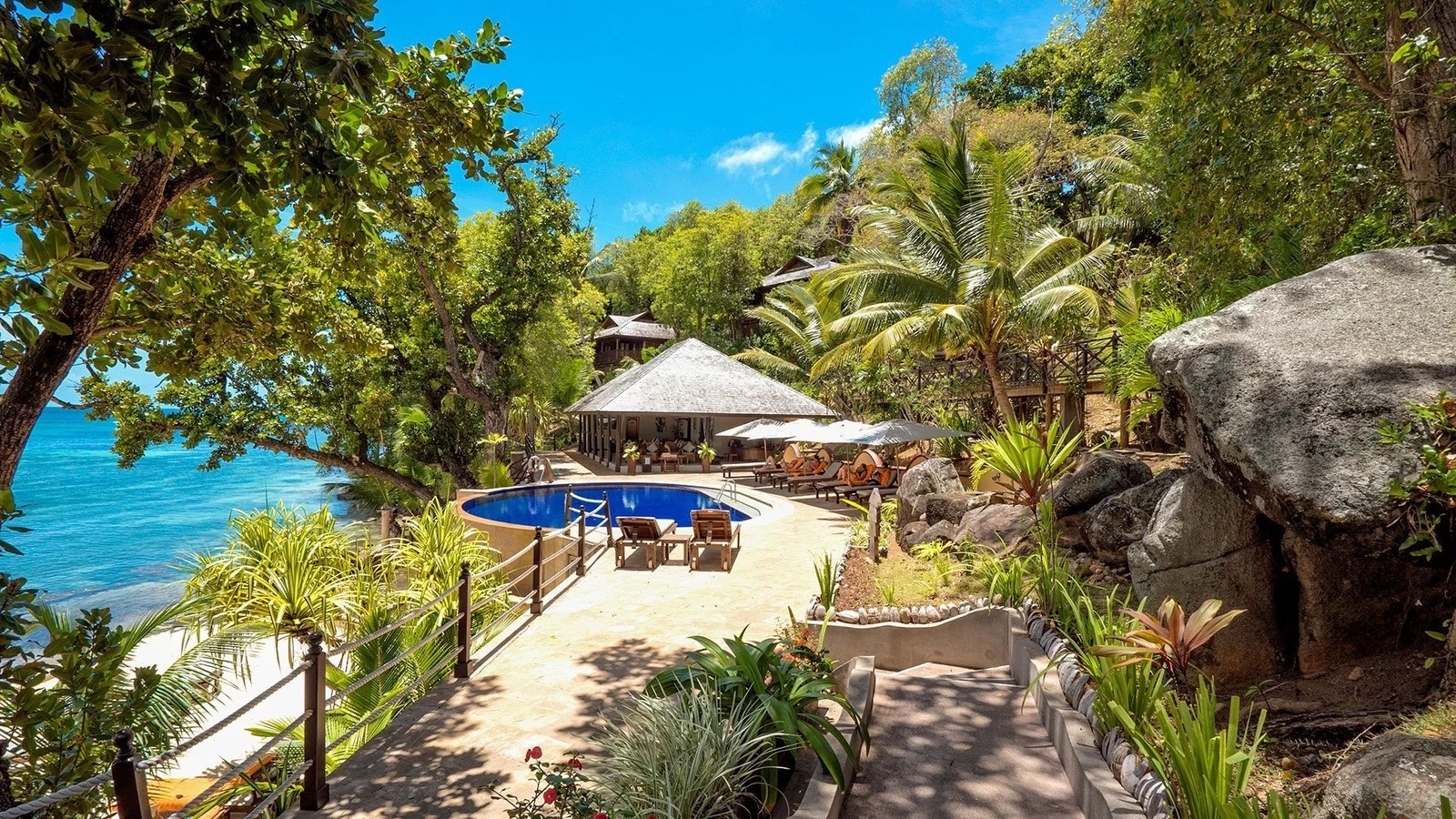 Hotel Cerf Island Resort