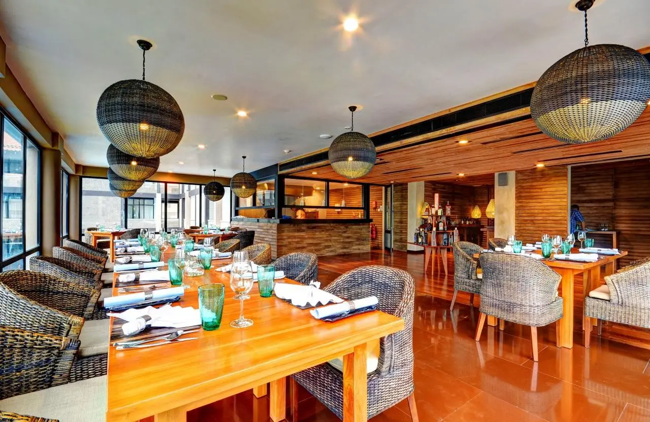 Cinnamon Bey Beruwala — CINNAMON BEY BERUWALA