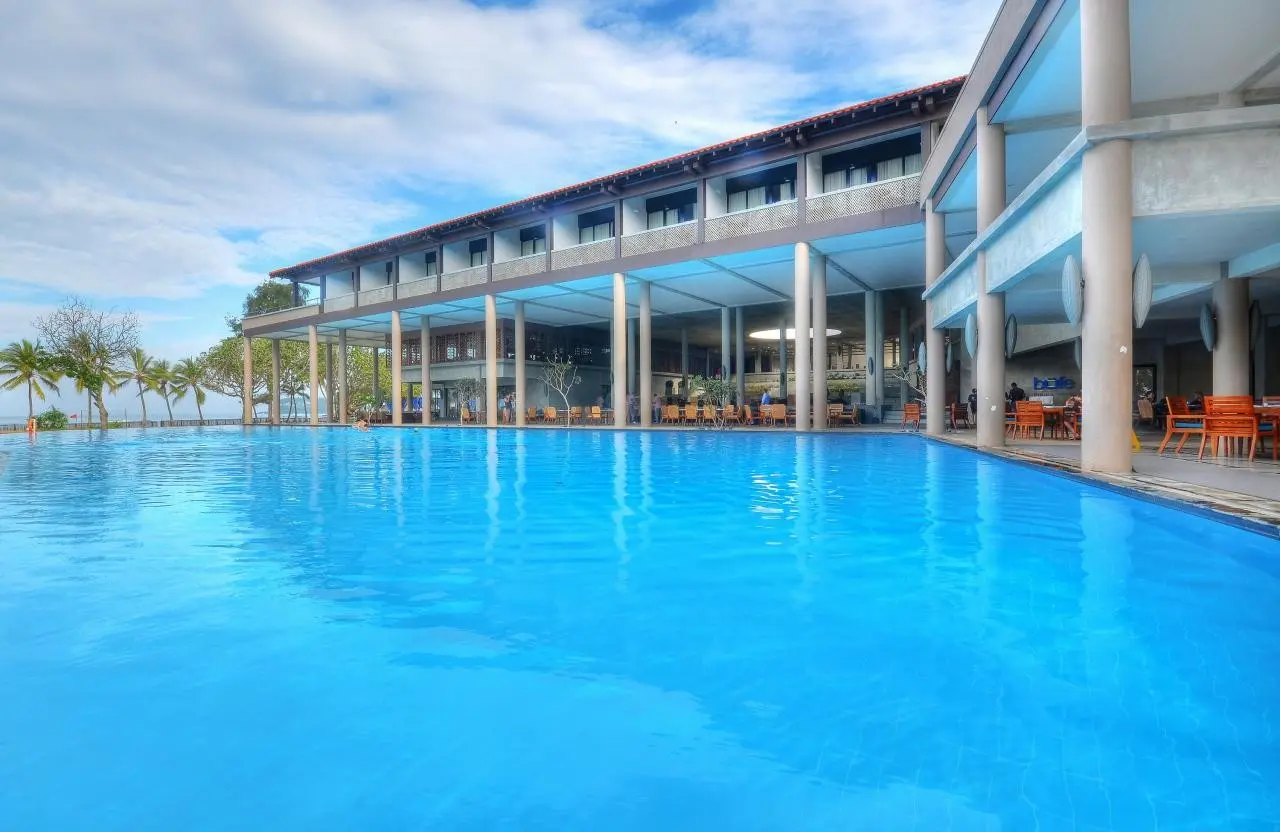 Cinnamon Bey Beruwala — CINNAMON BEY BERUWALA