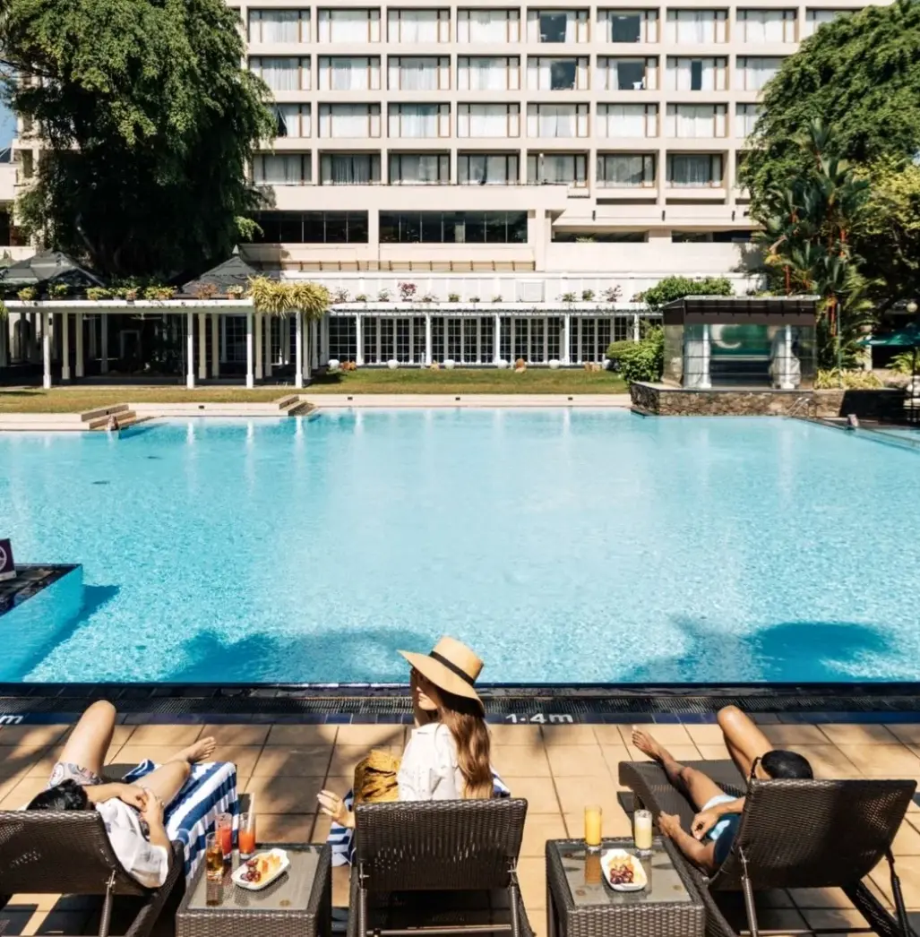Basen w hotelu Cinnamon Grand Colombo