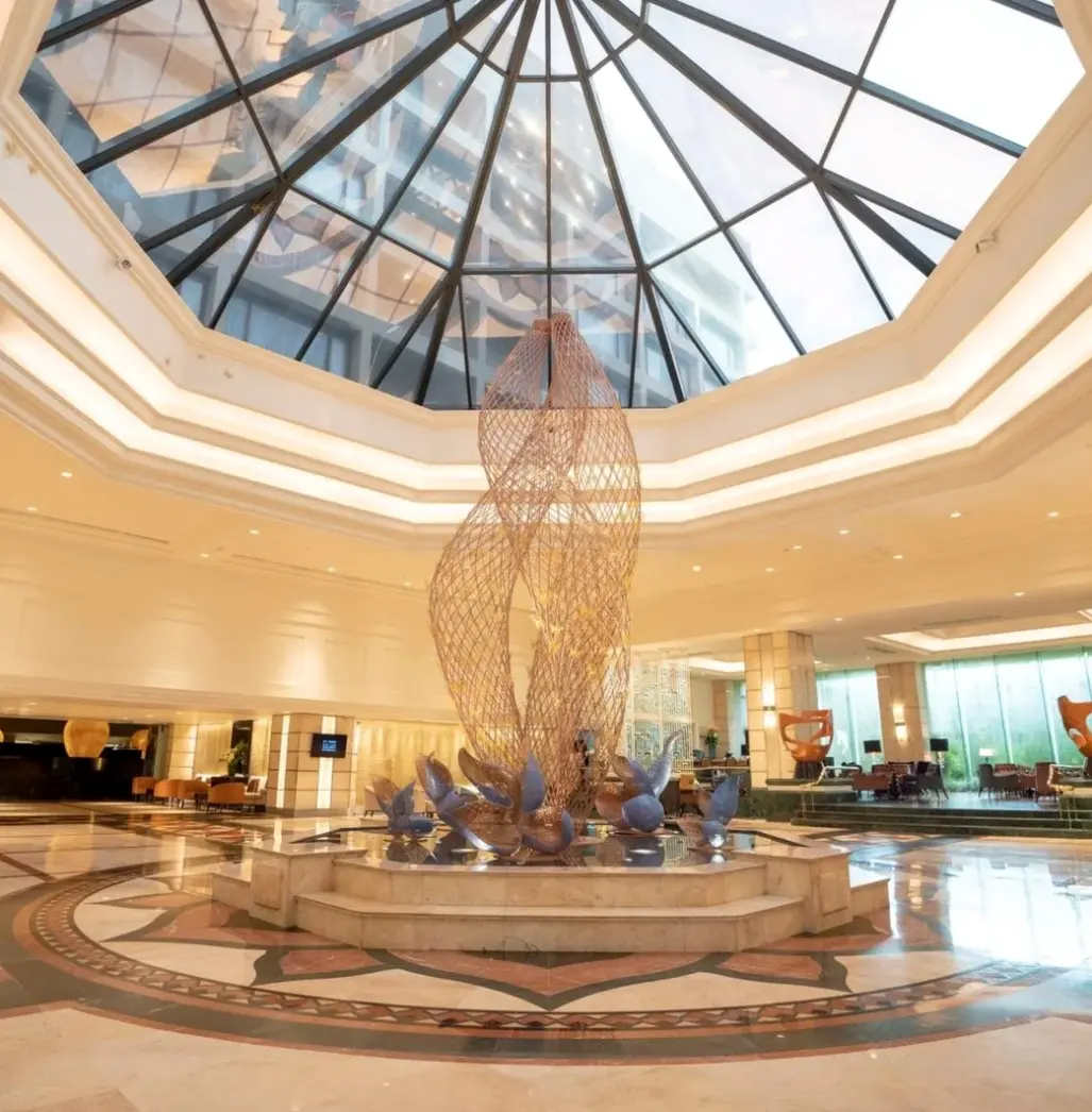 Lobby hotelu Cinnamon Grand Colombo