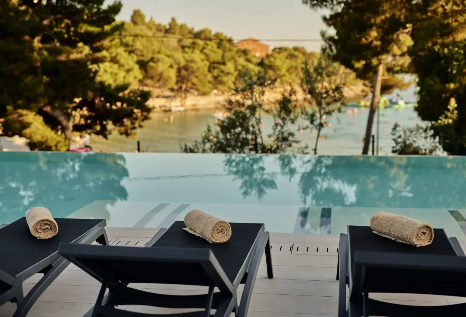 Basen w hotelu Colentum Resort Murter