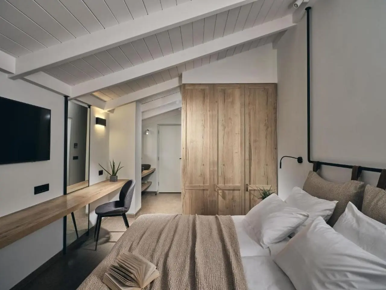 Contessina — CONTESSINA HOTEL