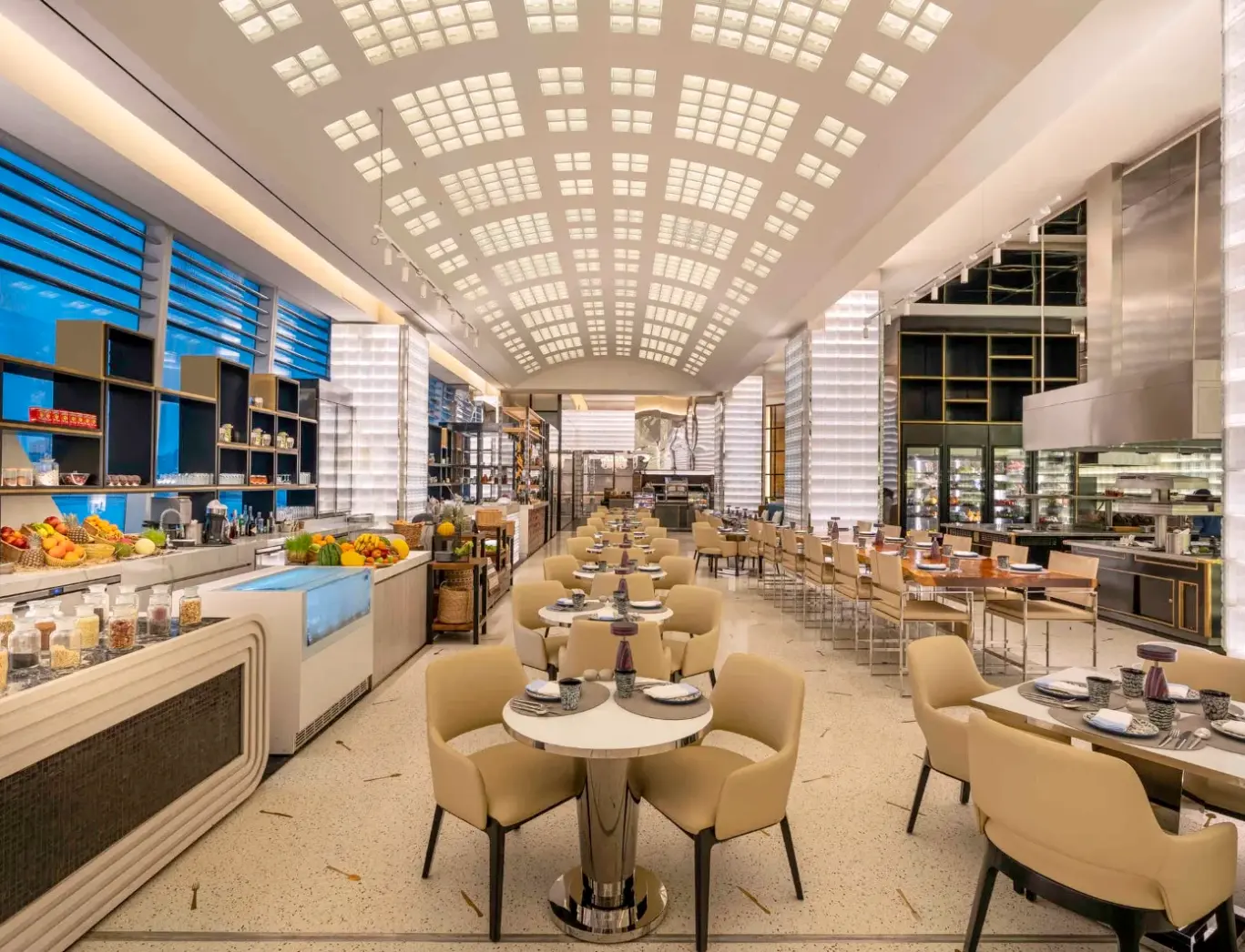 Restauracja i jedzenie w hotelu Fairmont Doha