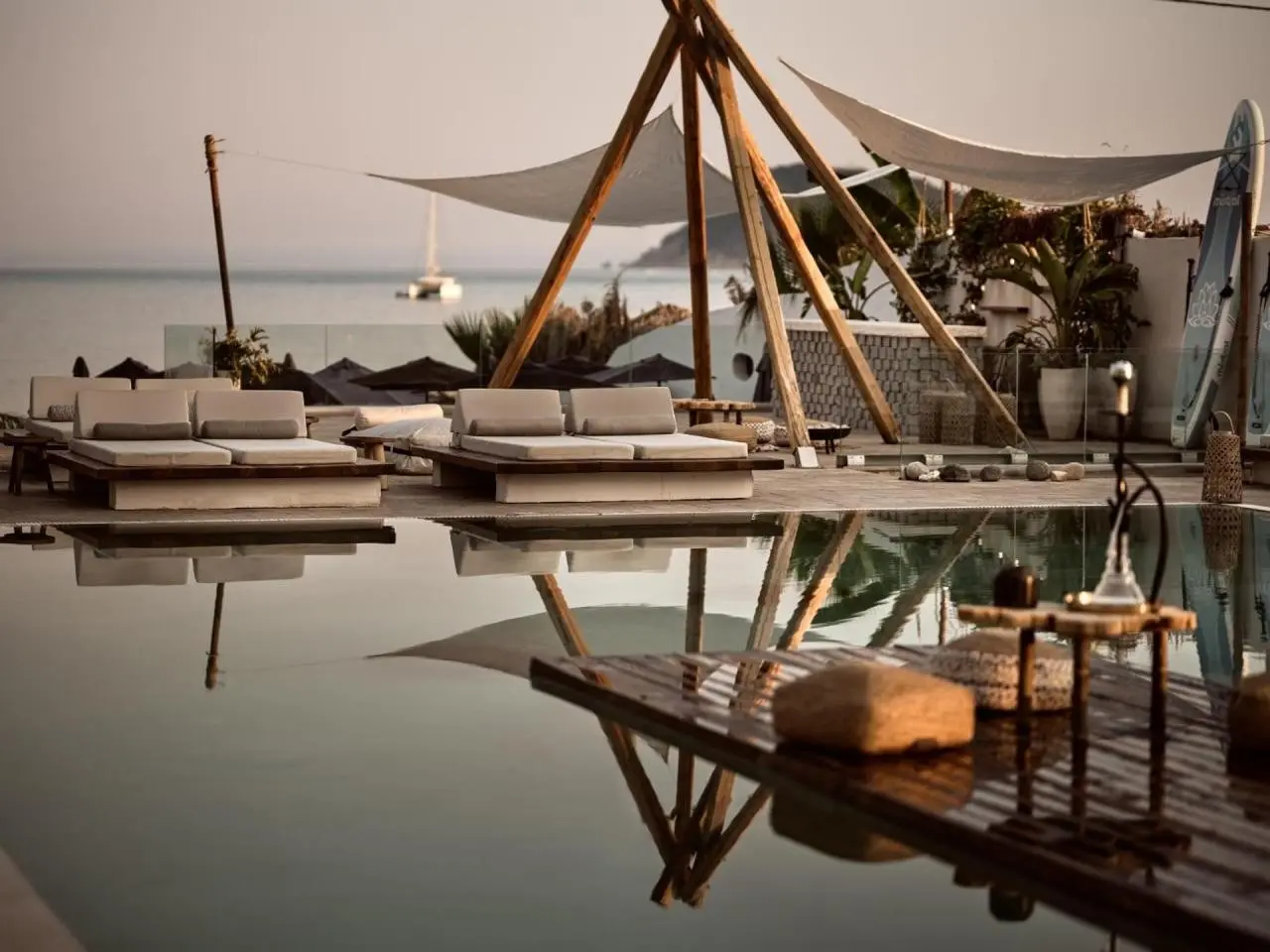 Basen w hotelu Gardelli Resort