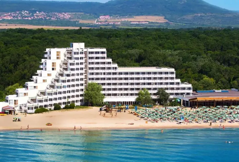 Plaża przy hotelu Gergana Beach