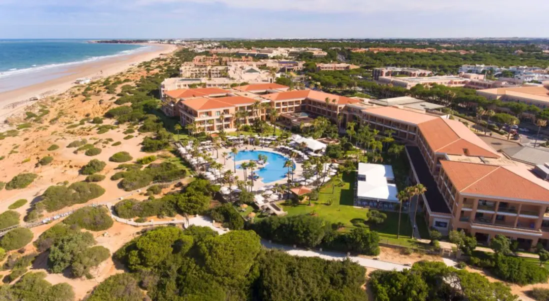 Obiekt hotelu Hipotels Barrosa Palace Spa & Wellness