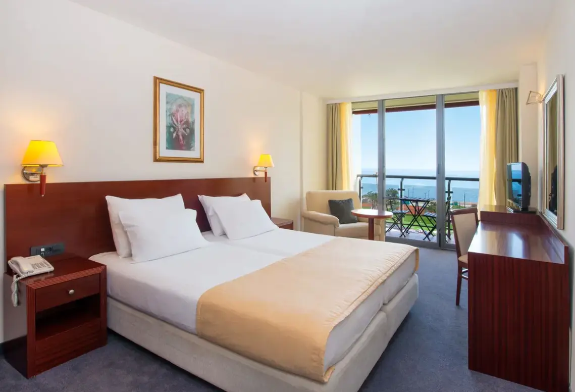 Pokój w hotelu Iberostar Waves Bellevue