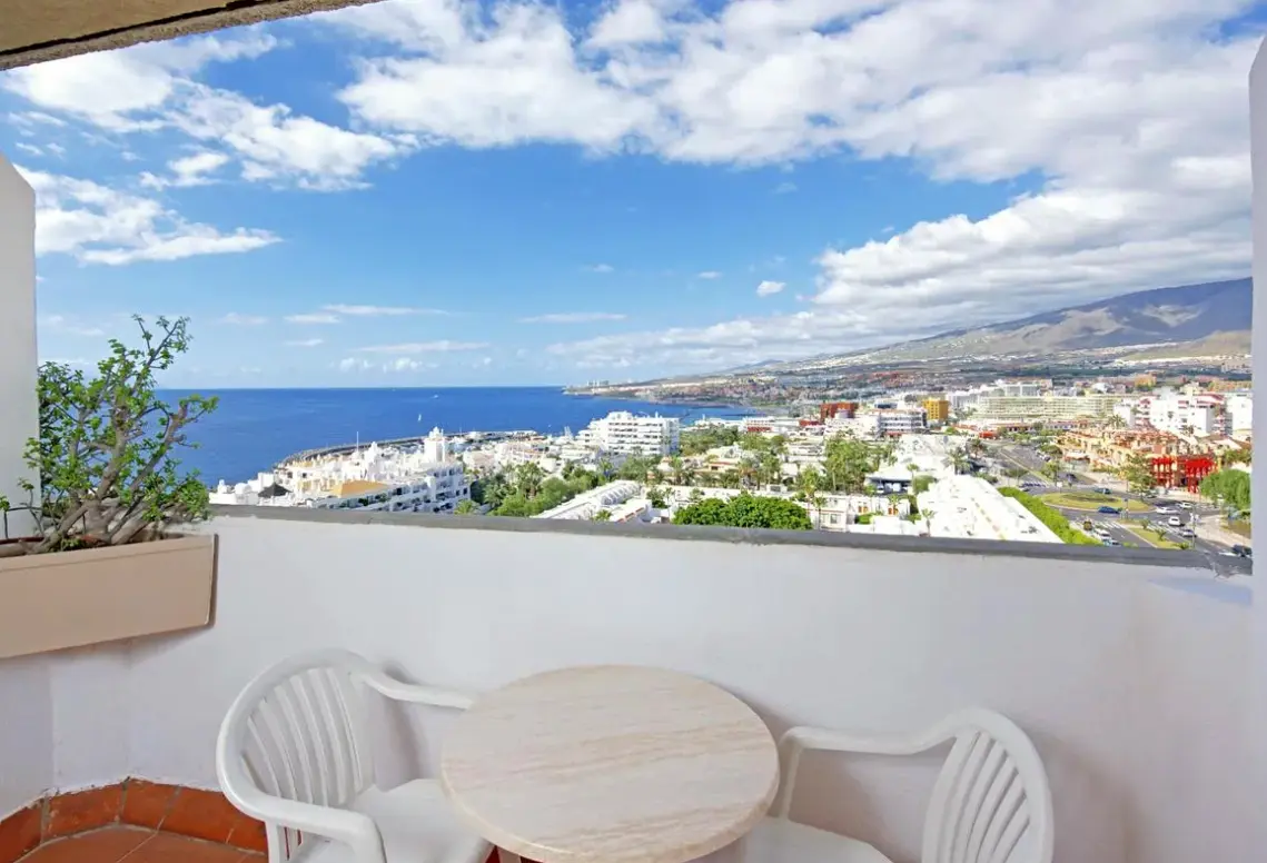 Widok z hotelu Iberostar Waves Bouganville Playa