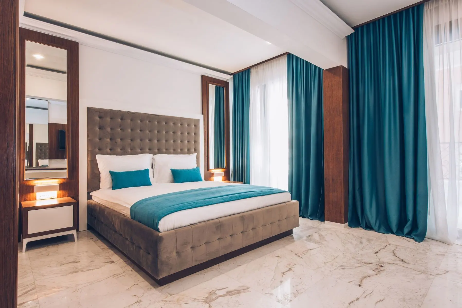 Iberostar Waves Slavija — IBEROSTAR WAVES SLAVIJA