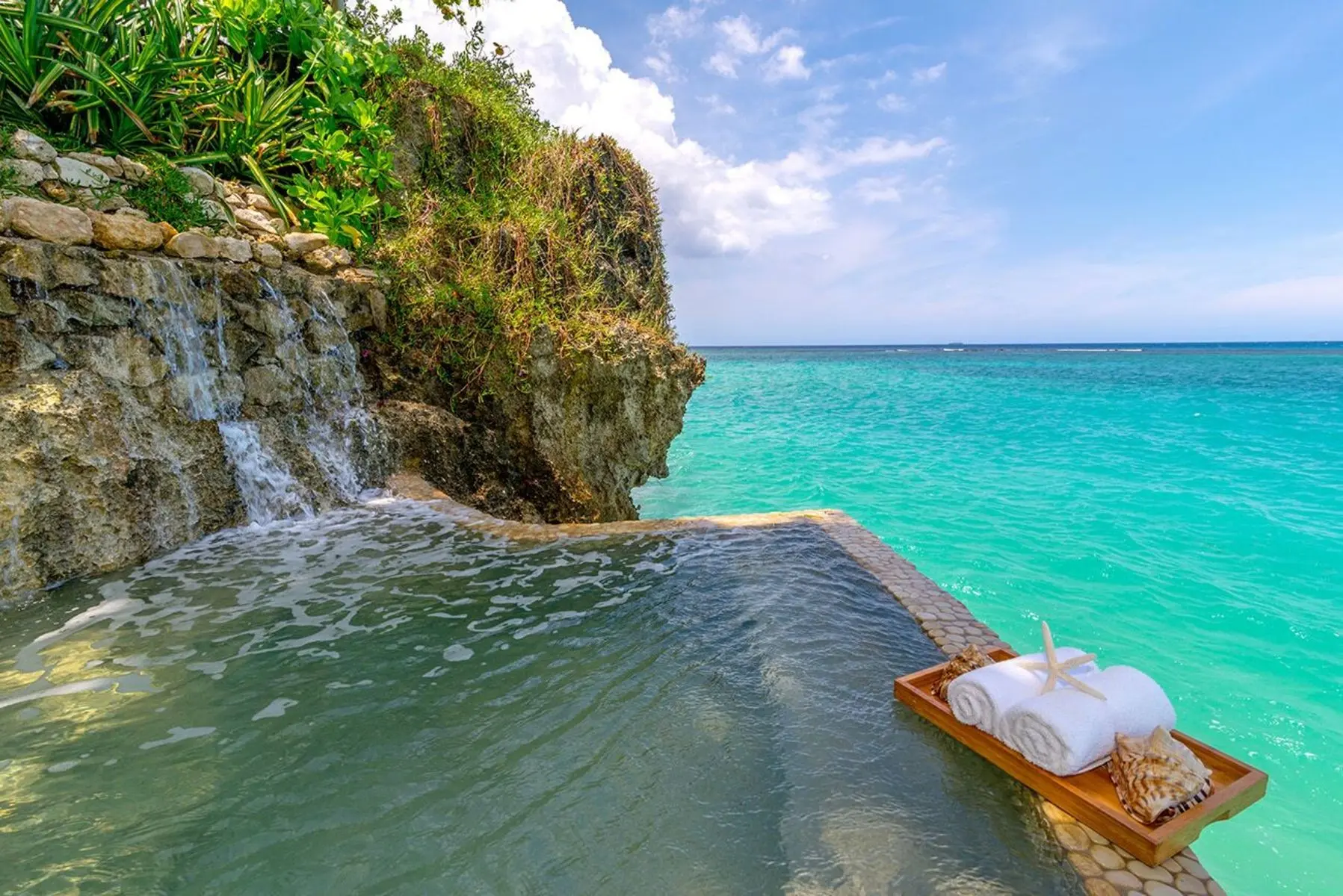 Jamaica Inn — JAMAICA INN