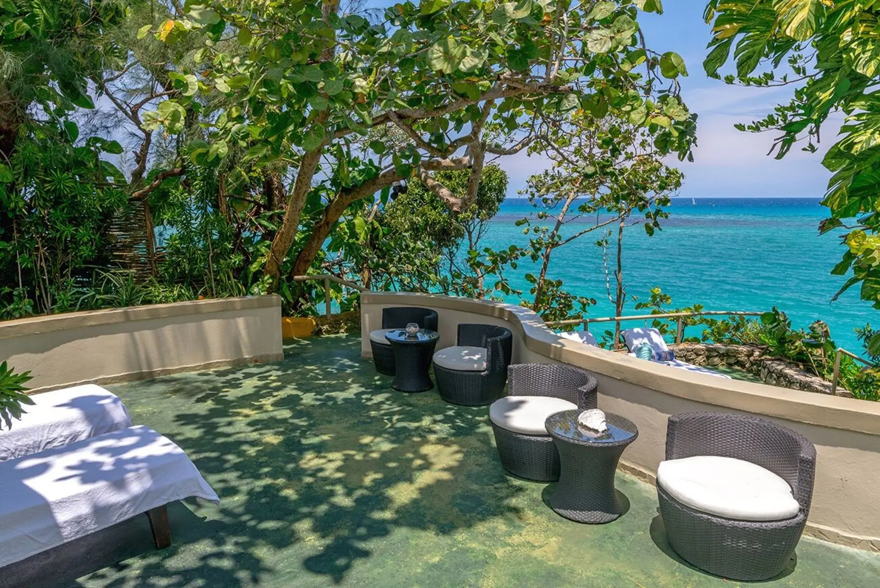 Jamaica Inn — JAMAICA INN