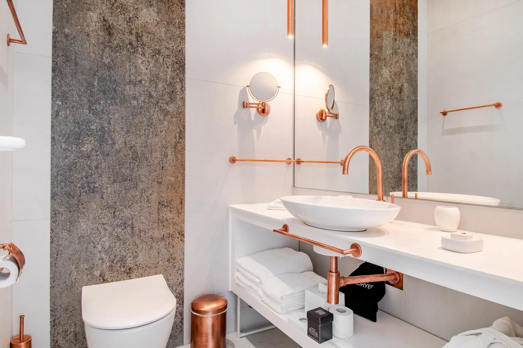 Lazure Marina & Hotel — LAZURE MARINA