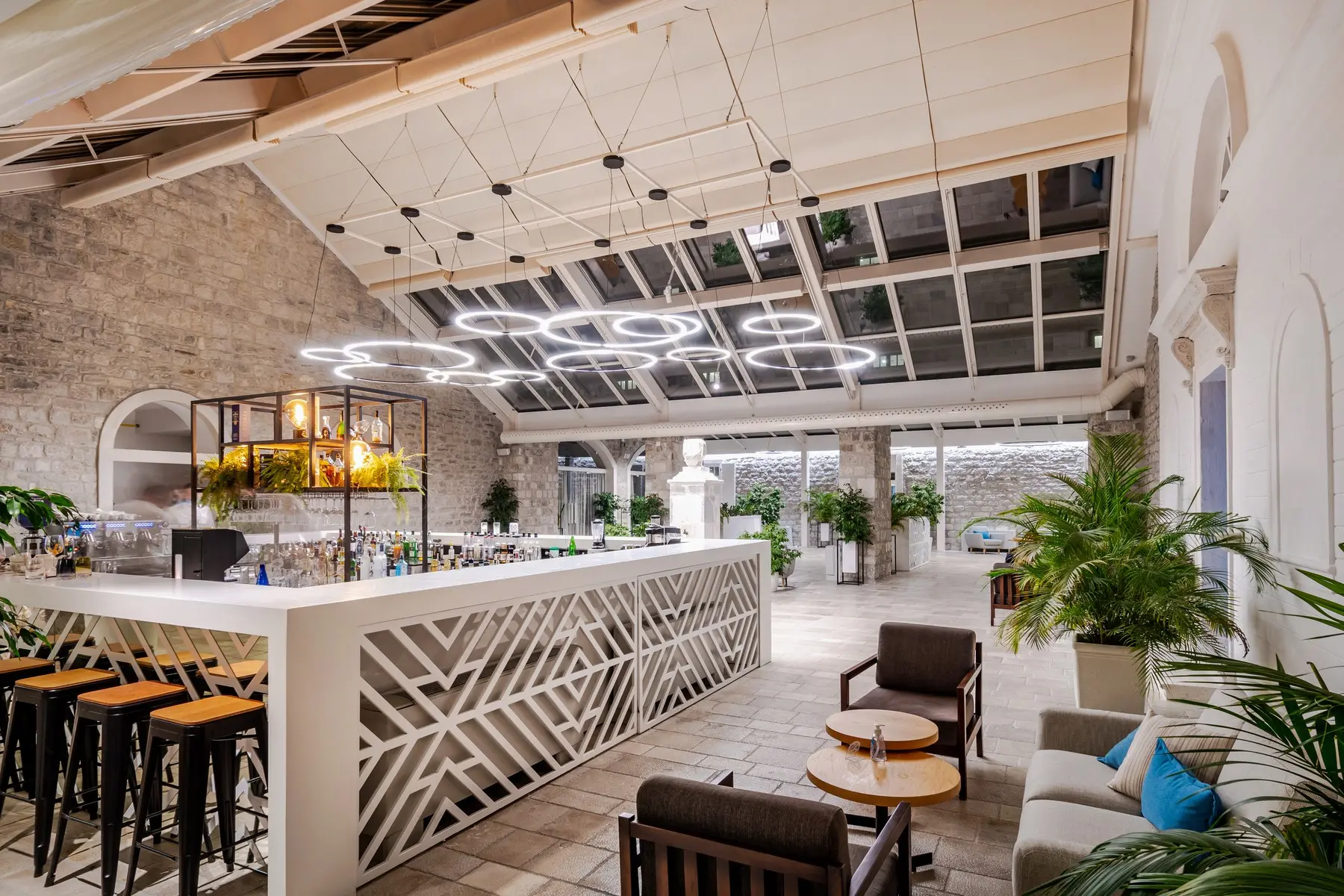 Lazure Marina & Hotel — LAZURE MARINA