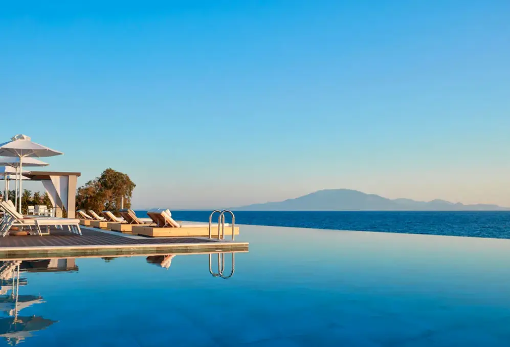 Basen w hotelu Lesante Blu Exclusive Beach Resort