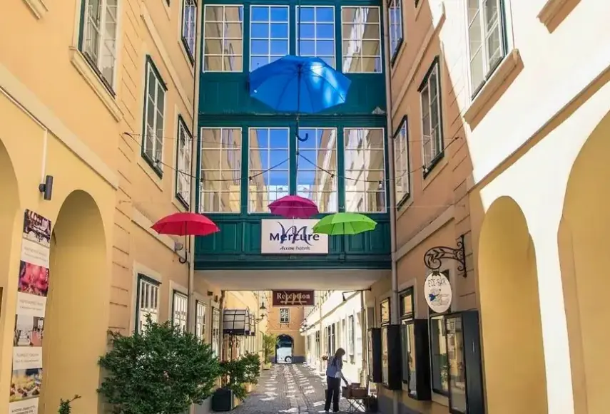 Obiekt hotelu Mercure Grand Hotel Biedermeier