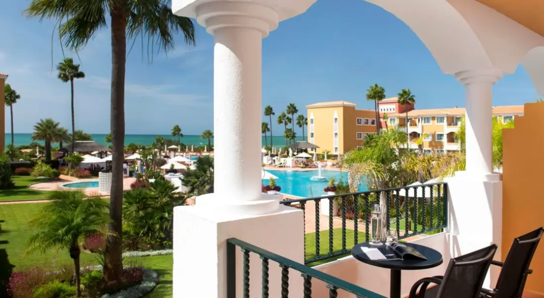 Widok z hotelu Palacio de Sancti Petri, a Gran Melia