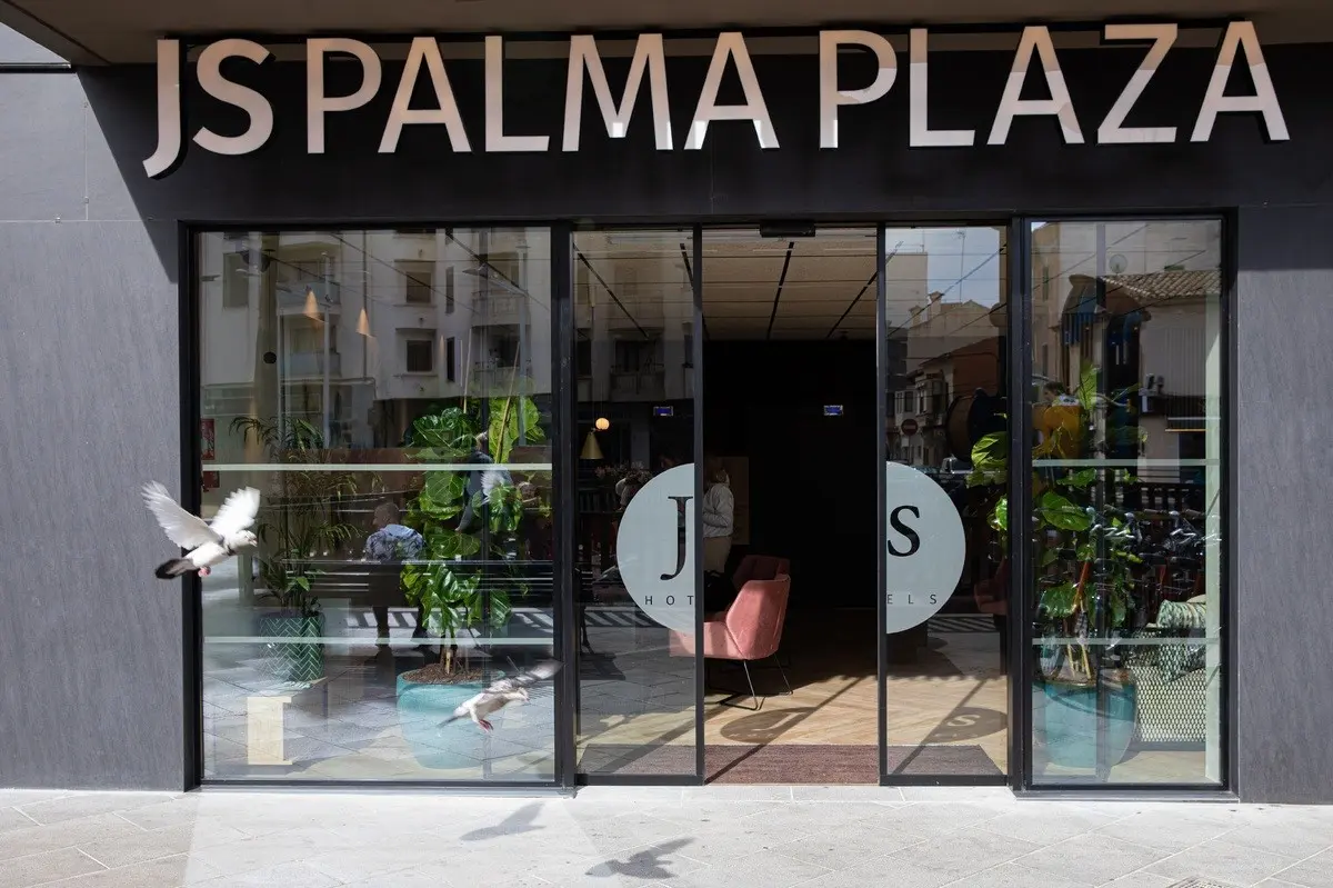 Palma — JS PALMA PLAZA