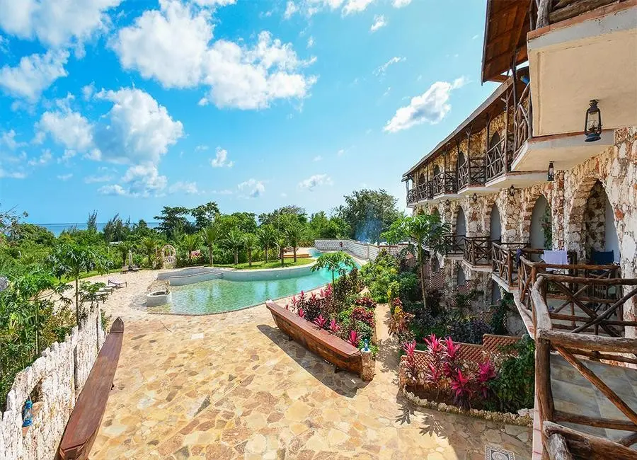 Palumbo Waves Resort — PALUMBO KENDWA