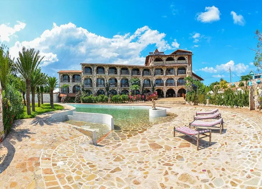 Palumbo Waves Resort — PALUMBO KENDWA