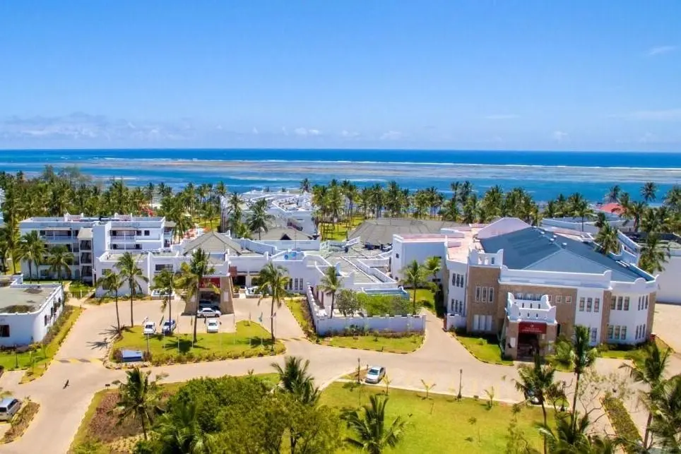 PrideInn Paradise Beach Resort — PRIDEINN PARADISE BEACH