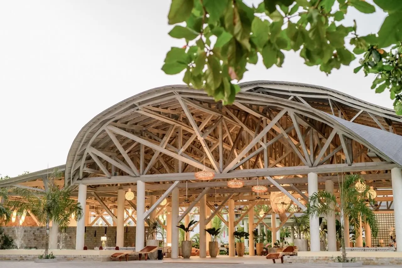 Royal Andilana Resort & Spa — ROYAL ANDILANA RESORT & SPA