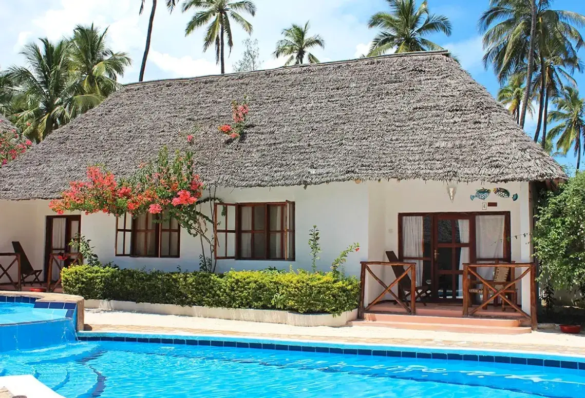 Basen w hotelu Sea View Lodge