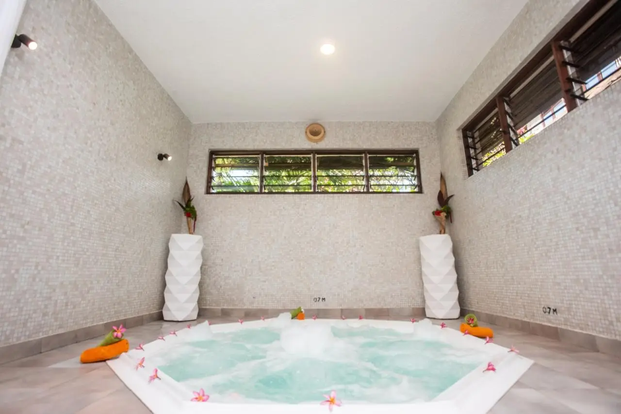 Śniegi Kilimandżaro + Traveller's Beach Hotel & Club — TRAVELLERS BEACH HOTEL & SPA