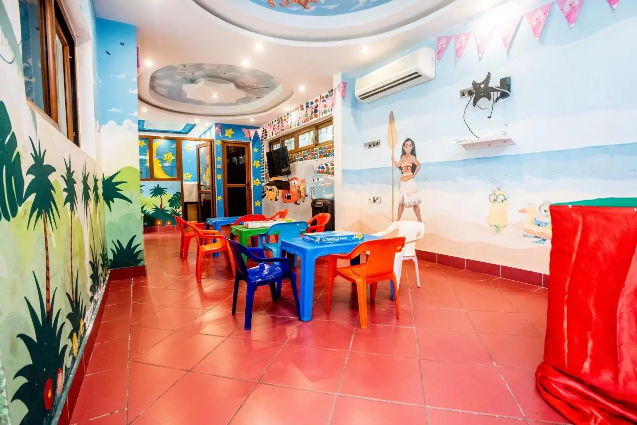 Śniegi Kilimandżaro + Traveller's Beach Hotel & Club — TRAVELLERS BEACH HOTEL & SPA