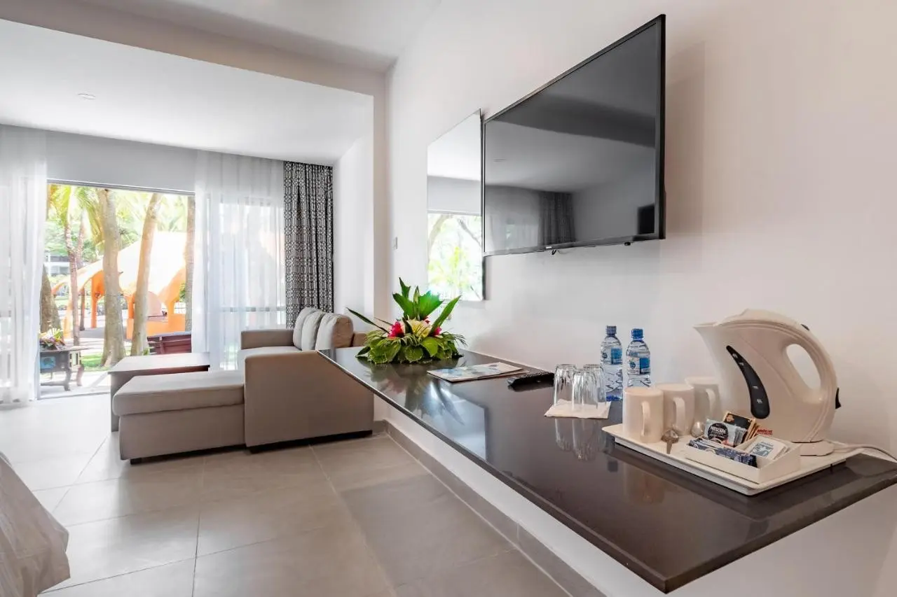 Southern Palms Beach Resort — SOUTHERN PALMS BEACH RESORT