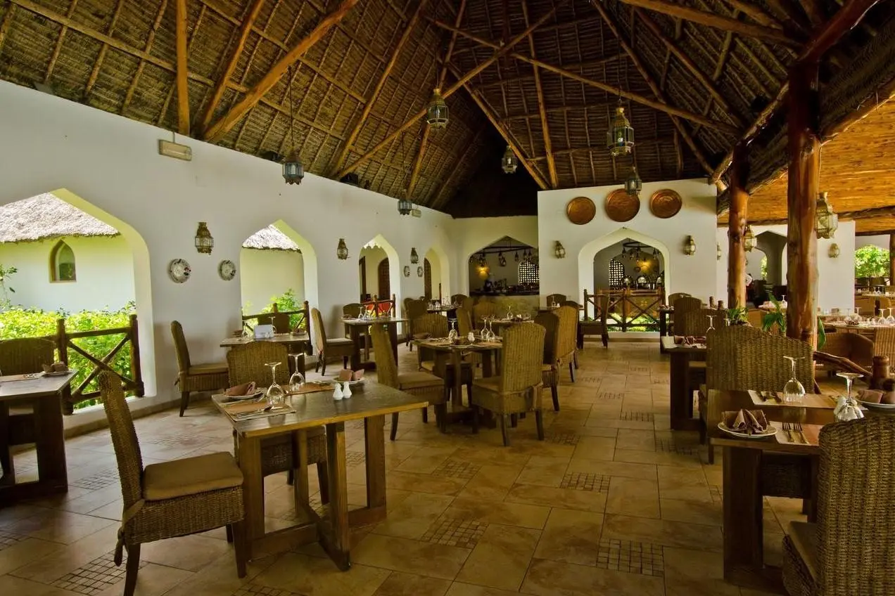 Sultan Sands Island Resort — SULTAN SANDS ISLAND RESORT