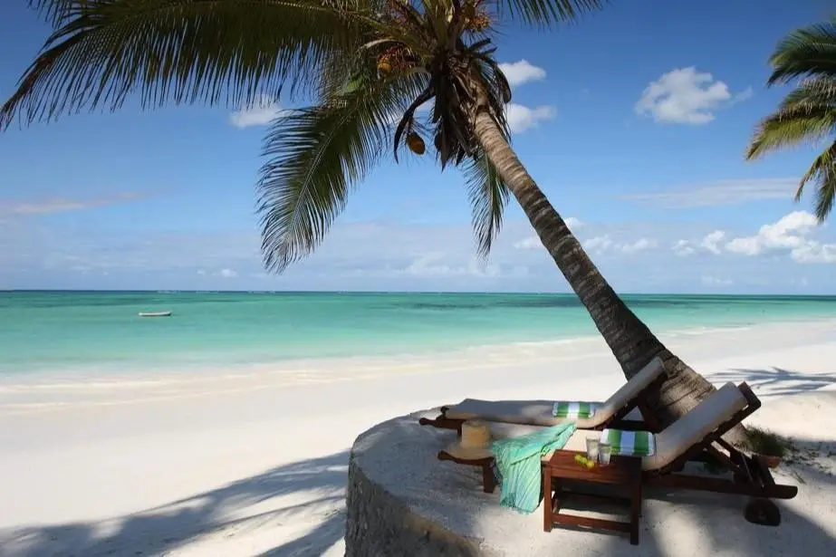 Sultan Sands Island Resort — SULTAN SANDS ISLAND RESORT