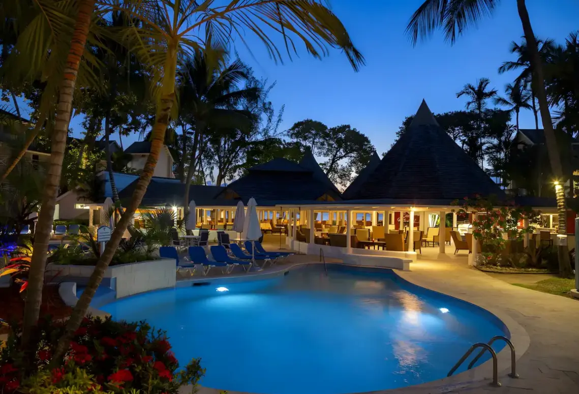 Basen w hotelu The Club Barbados Resort & Spa