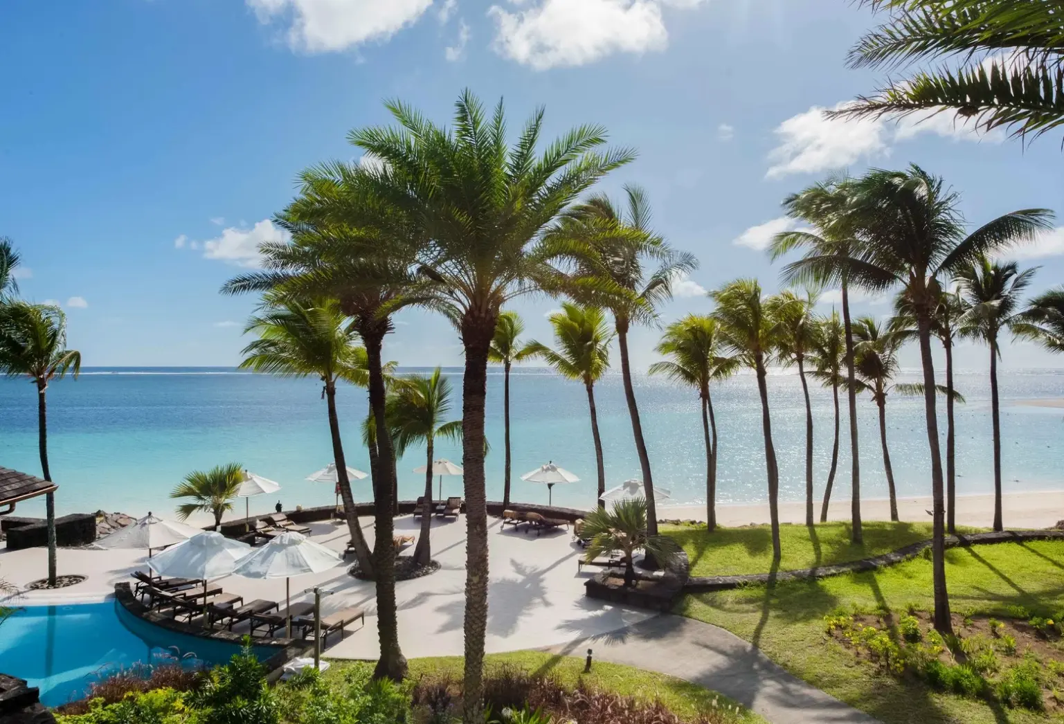 Basen w hotelu The Residence Mauritius