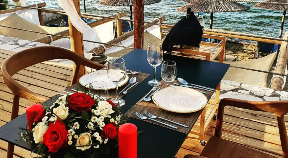 Restauracja i jedzenie w hotelu Tsamis Zante Suites