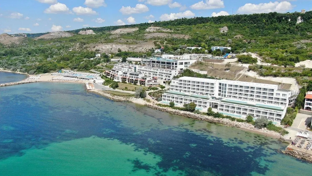 White Lagoon Beach Resort — WHITE LAGOON