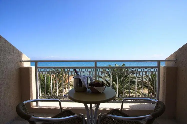 Widok z hotelu Zakantha Beach