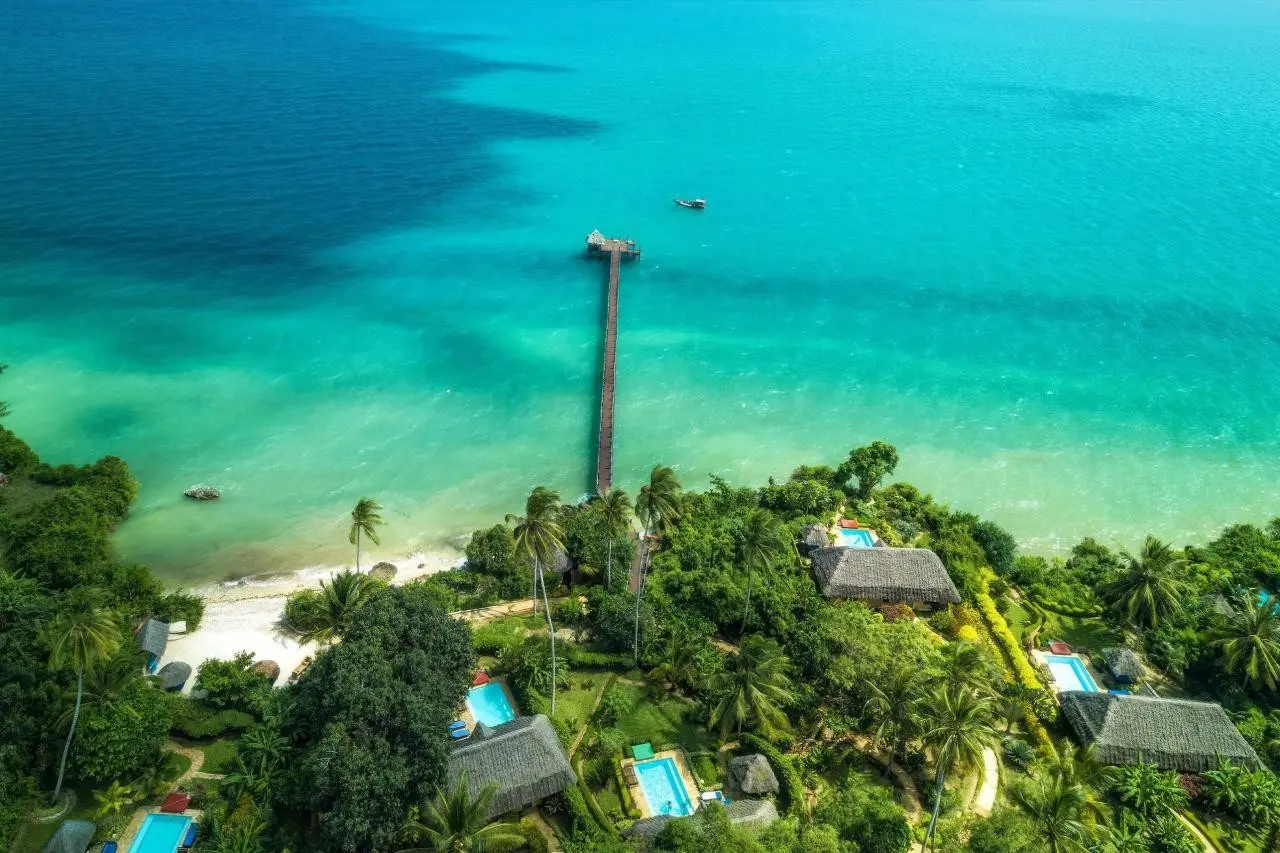 Zanzi Resort — ZANZI RESORT