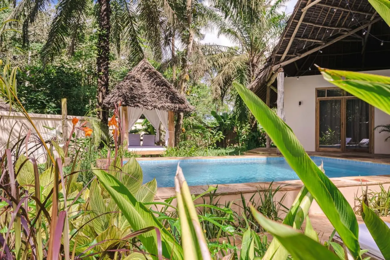 Zanzi Resort — ZANZI RESORT