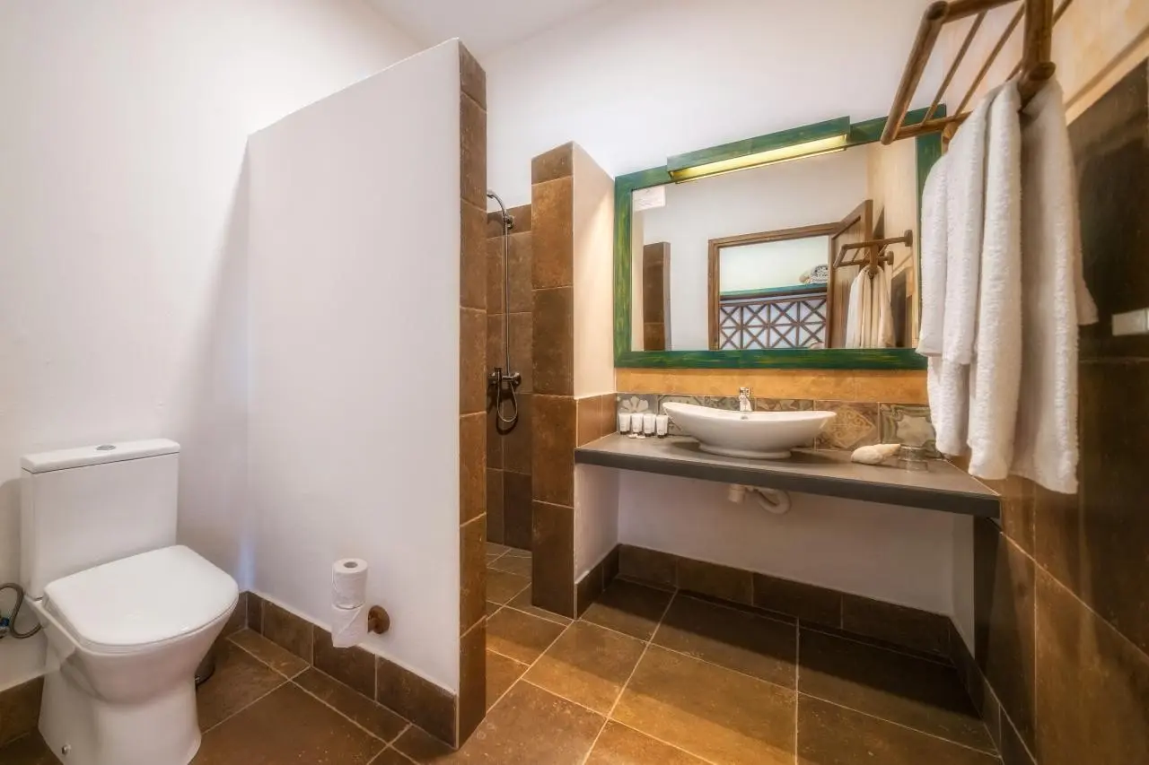 Zanzibar Queen — ZANZIBAR QUEEN