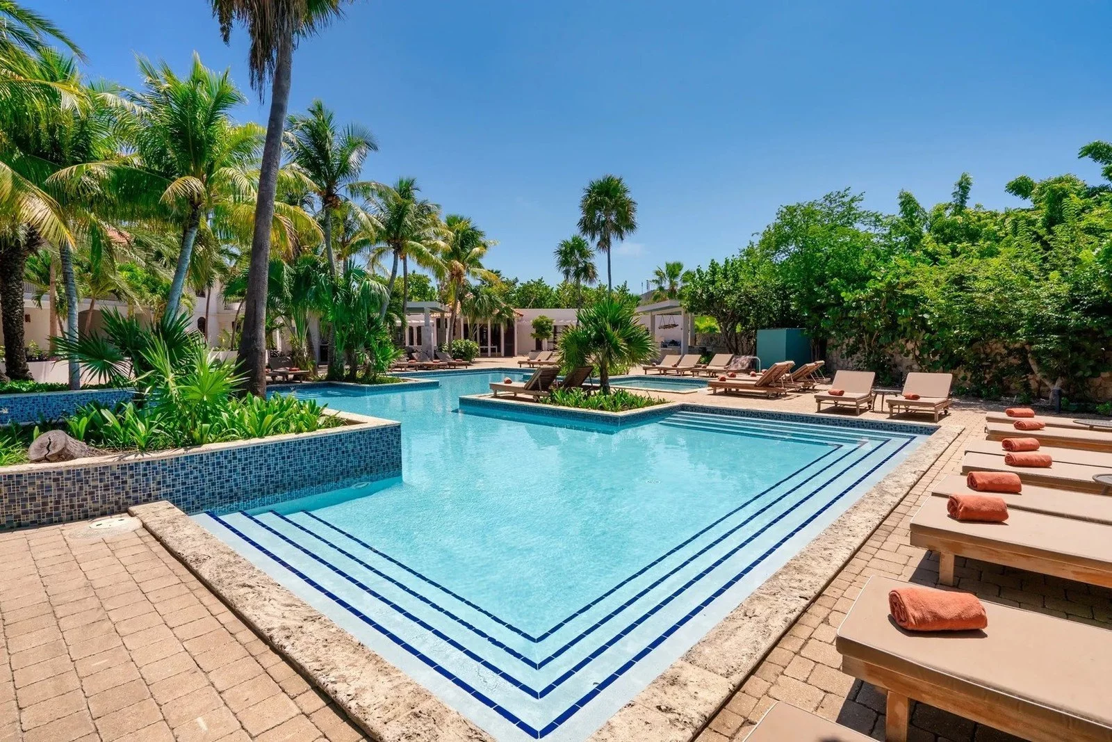 Hotel Zoëtry Curaçao Resort & Spa